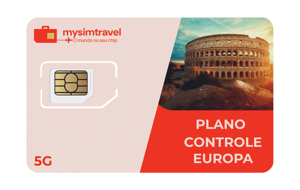 Cartão SIM com plano controle para Europa, da marca mysimtravel. O chip está acompanhado de uma imagem do famoso Coliseu em Roma, durante o entardecer.