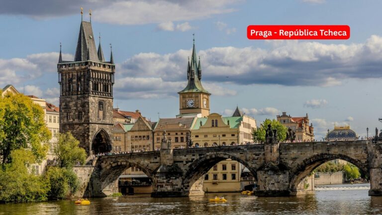 Passeios imperdíveis em Praga: roteiro por bairros, castelos e mirantes